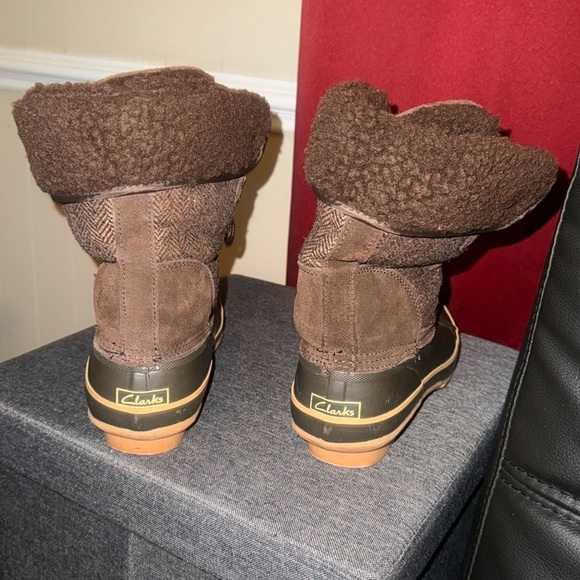 Size 10 Women's Brown Winter Boots - Picture 8 of 12